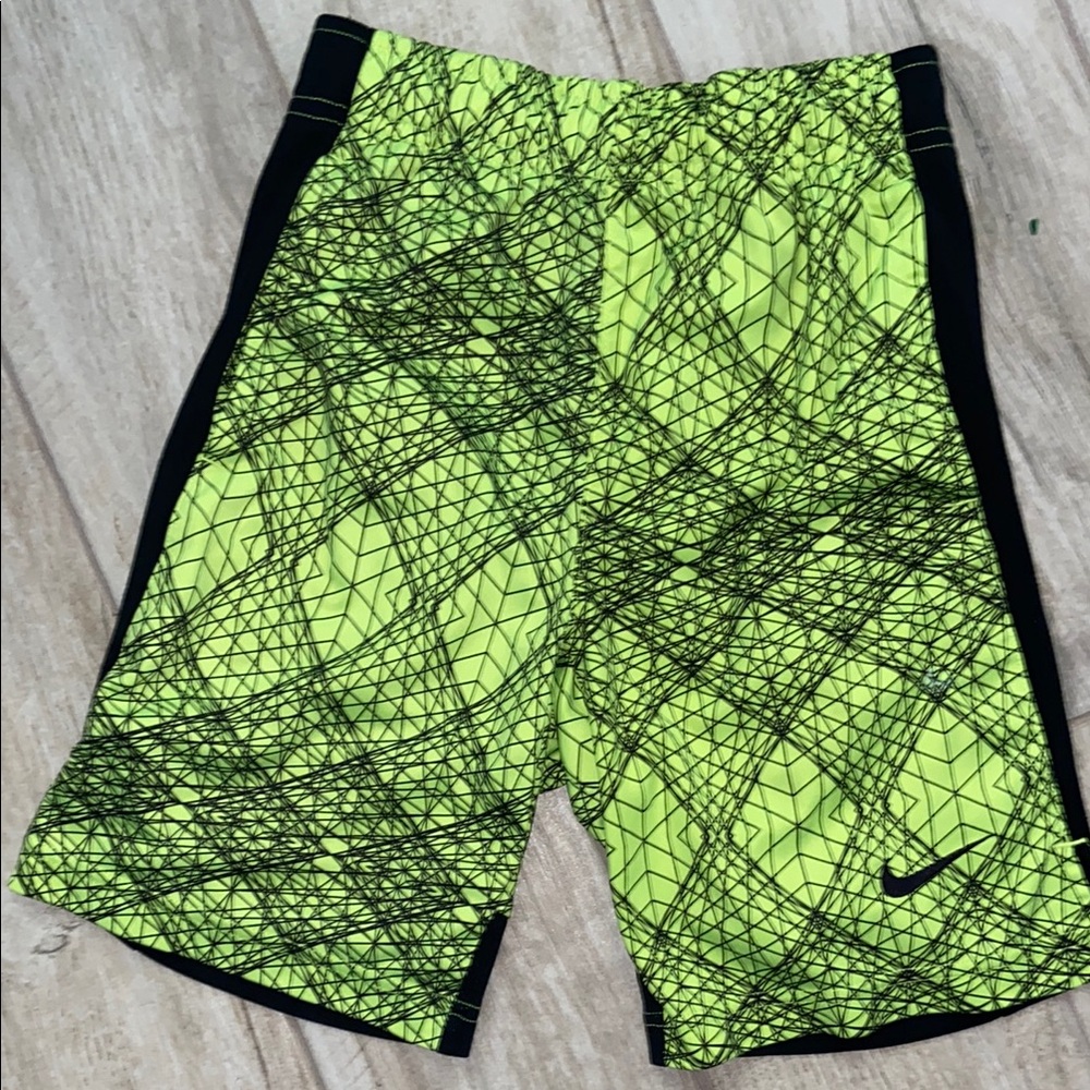 Nike Boys Kids Youth Basketball Shorts Neon Green Patterned 811285 702 Small